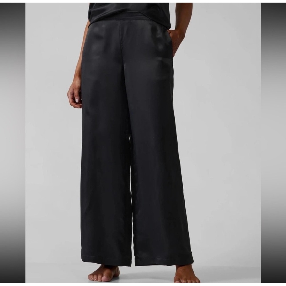 Athleta Calm Cool Pant Women Black size XS Satin Wide Leg 988501-00-2-0001